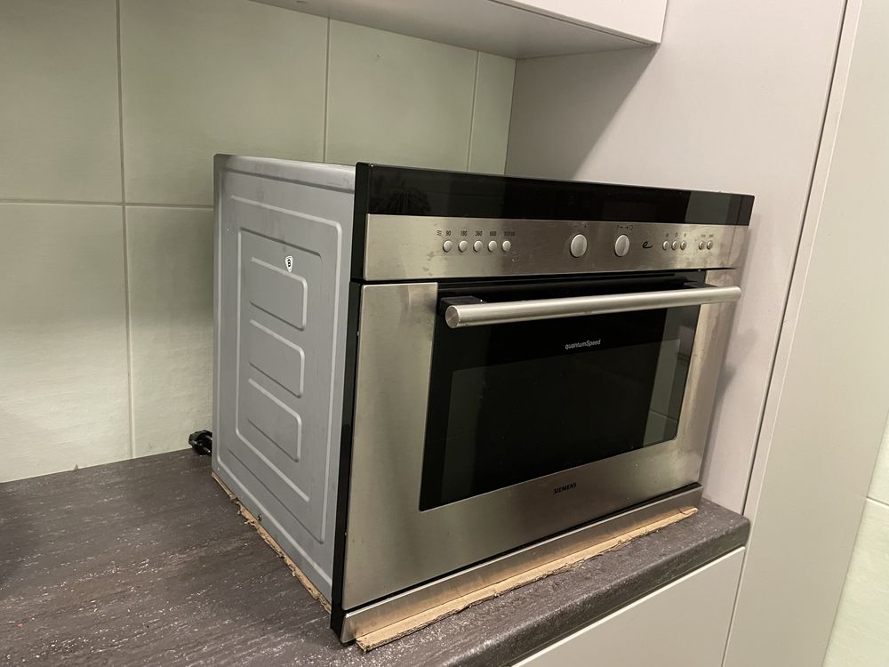 Sprzedam Piekarnik  Siemens z funkcją mikrofali