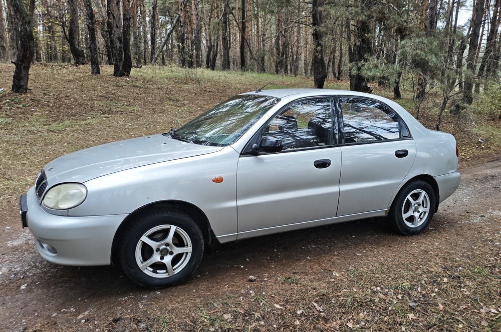 Продам Део Ланос 1.5