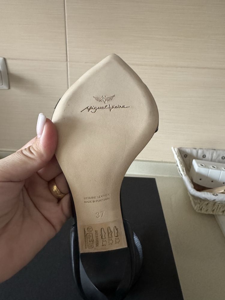 Sandalias Miguel Vieira 37