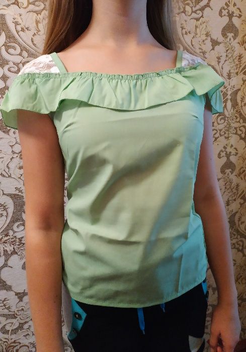 Блуза "Испанка"с гипюром на 11-12 лет
