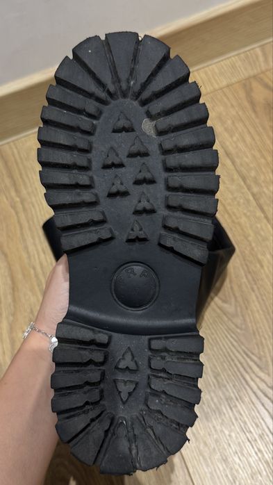 Продам женские ботинки PRPY 38 размер