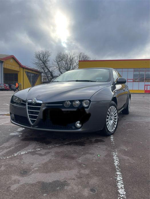 Alfa Romeo 1.8 бен. В дуже чудовому стані. Для військових
