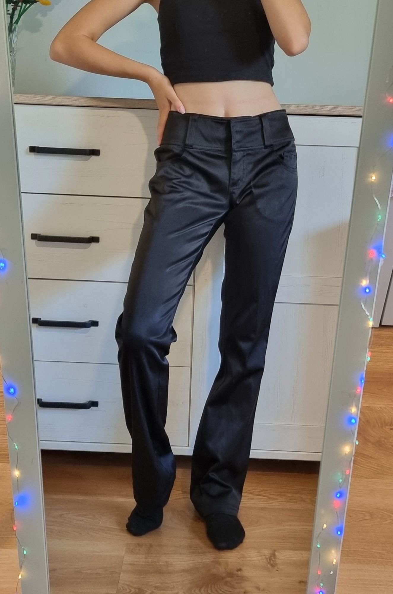 Czarne spodnie H&M rozmiar M nowe