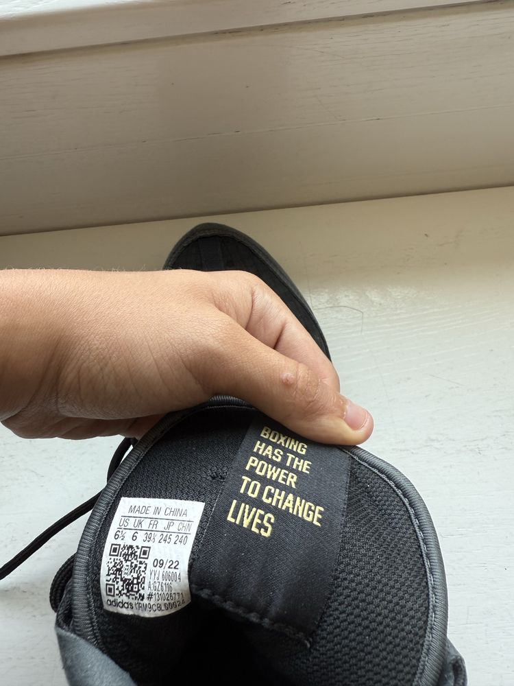 Боксерки Adidas Box hog 4