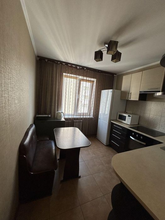 Продам 3кім.квартиру вул.Грушевського,парк Перемоги,м.Бровари SL