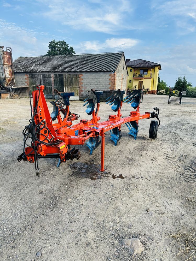 Pług obrotowy Kuhn  Master 4 skibowy