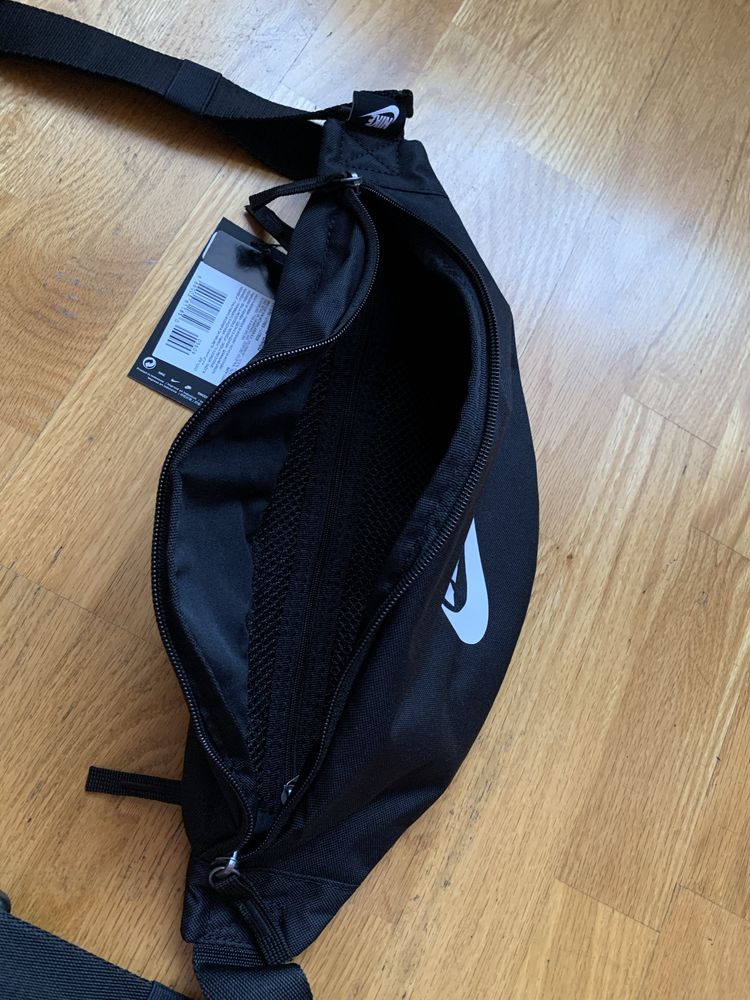 Бананка Nike, сумка