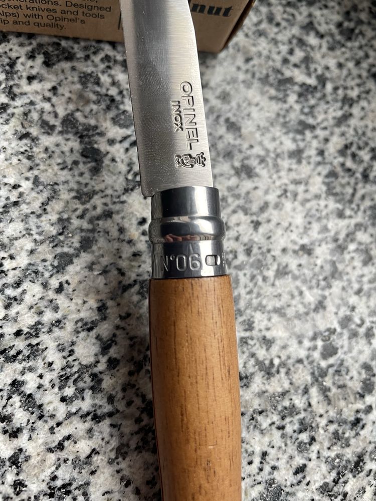 Ніж Opinel #6 Горіх Новий