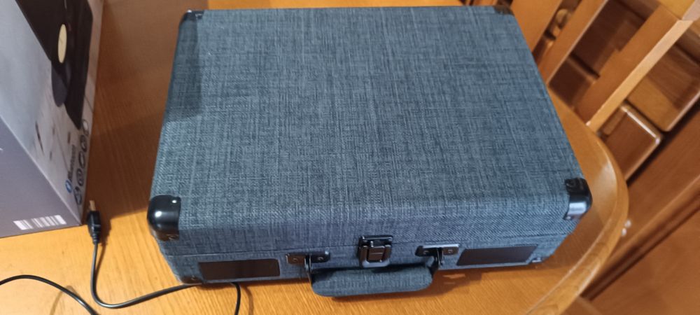 Giradisco retro com bluetooth novo  com caixa caixa