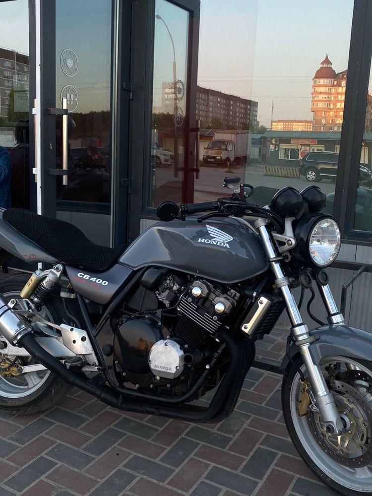 Honda cb400 SuperFour Vtec