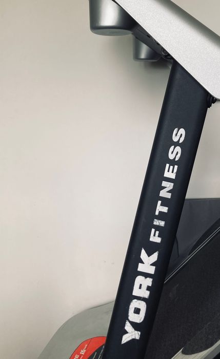 Bieżnia YORK Fitness Espire Super Stan Poznań