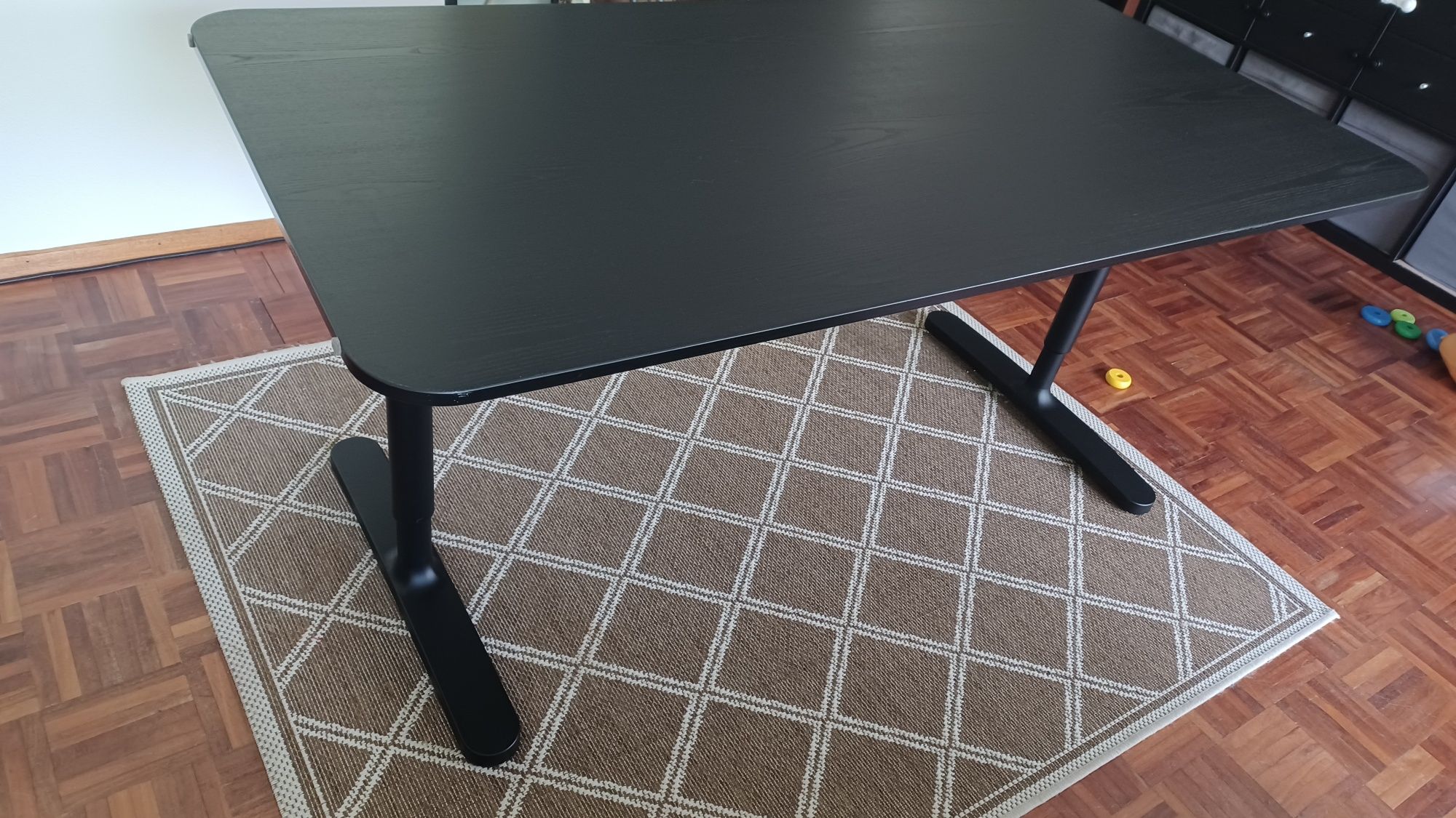 Secretária Bekant Ikea 160x80 cm