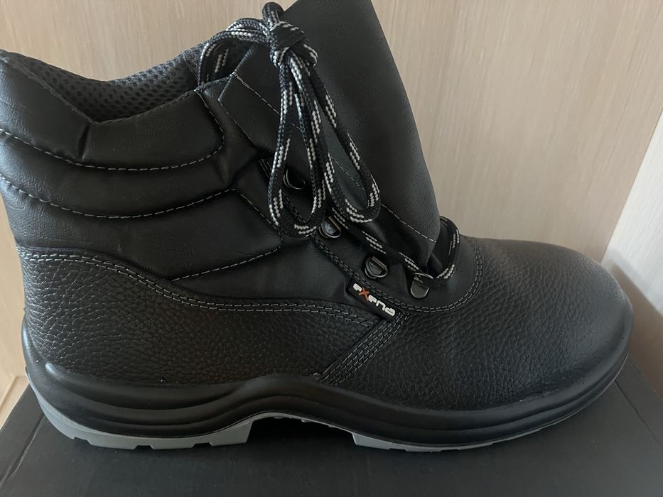 Ботинки рабочие кожаные