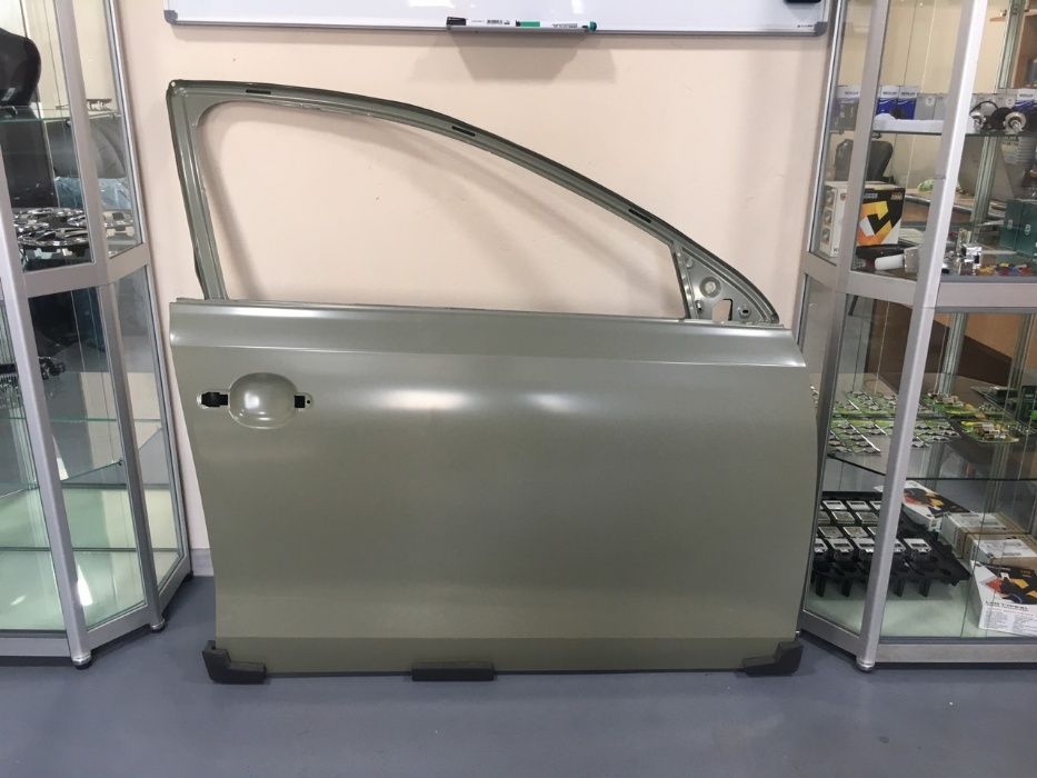 Дверь новая VW JETTA 2011-2017