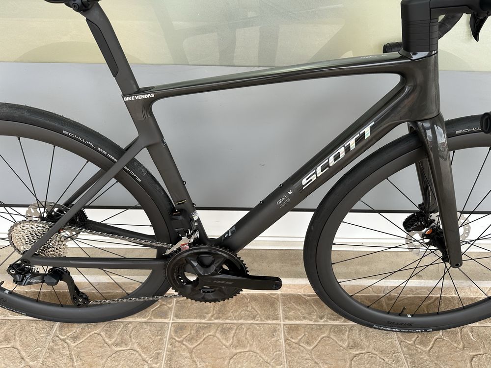 Bicicleta Scott Addict RC - NOVO MODELO 2025