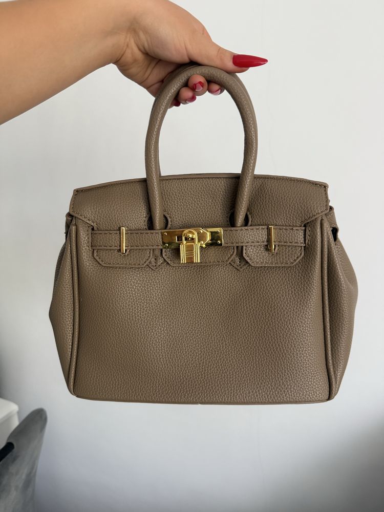 brązowa torebka w stylu birkin