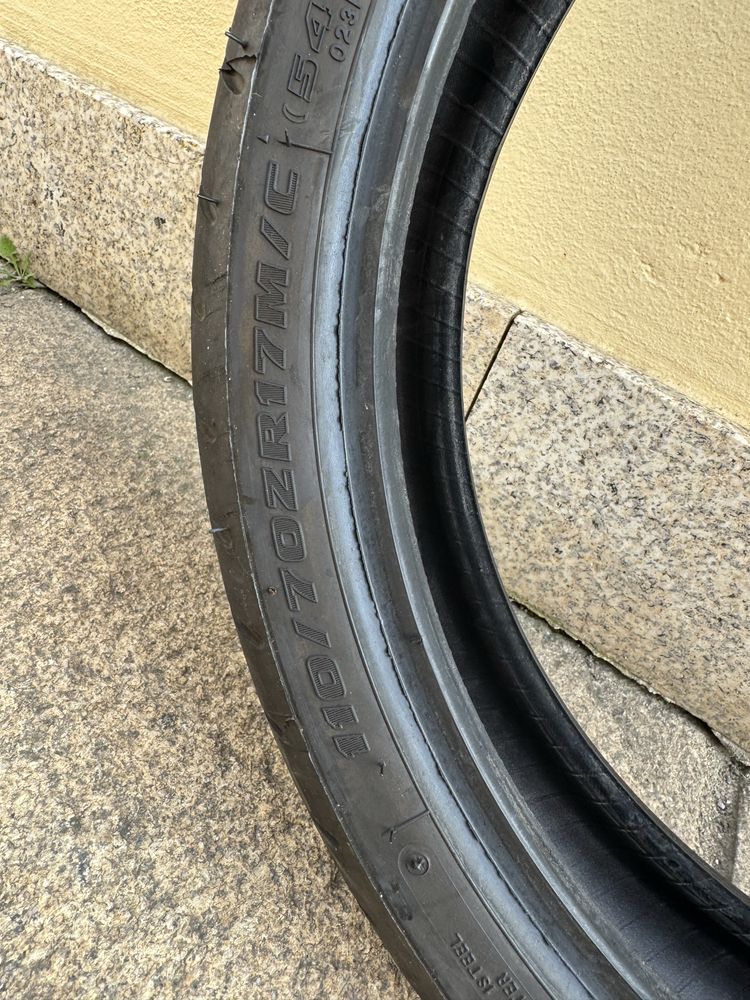 Pneu moto Bridgestone BT023 - 110/70 R17