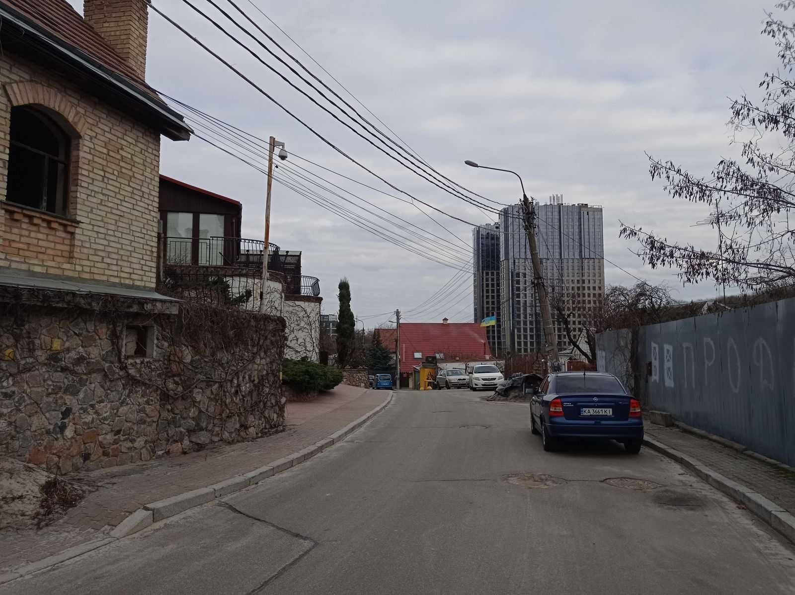Продаж землі на вул. Редутна (15 соток)