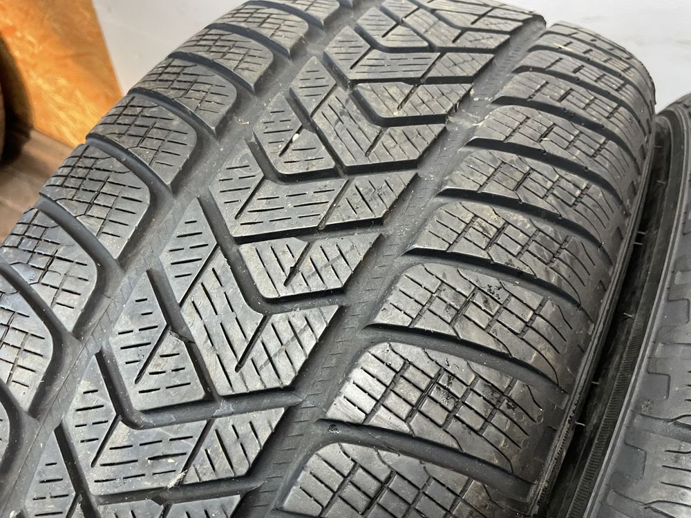 235/60/18 Pirelli Scorpion