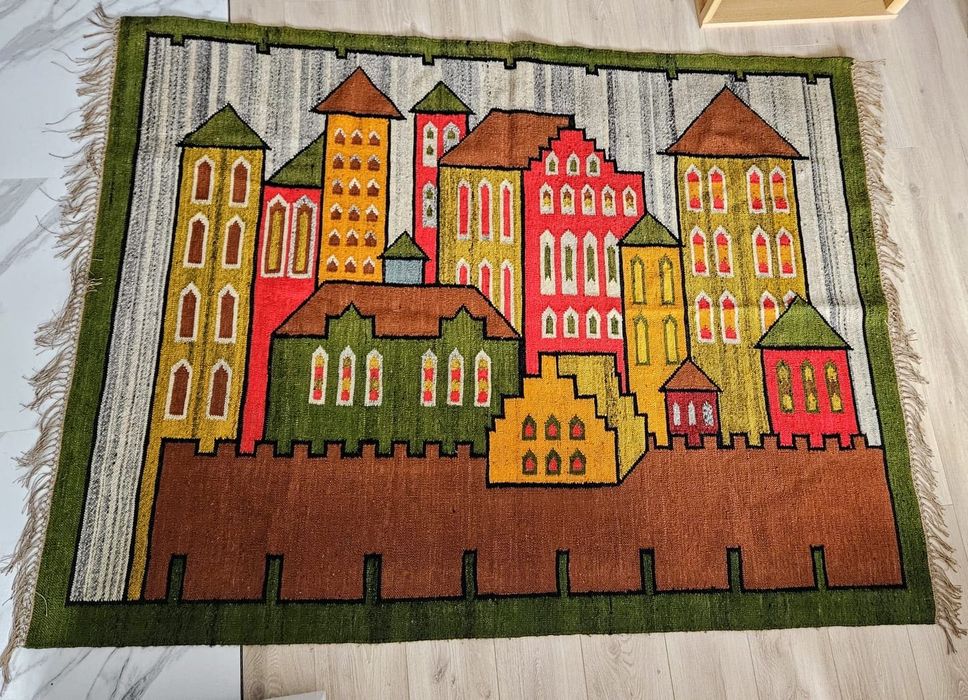 Kilim dwustronny w stanie bardzo dobrym, zadbany, z wełny