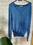 Niebieski,  rozpinany sweterek, Serrato, M/L