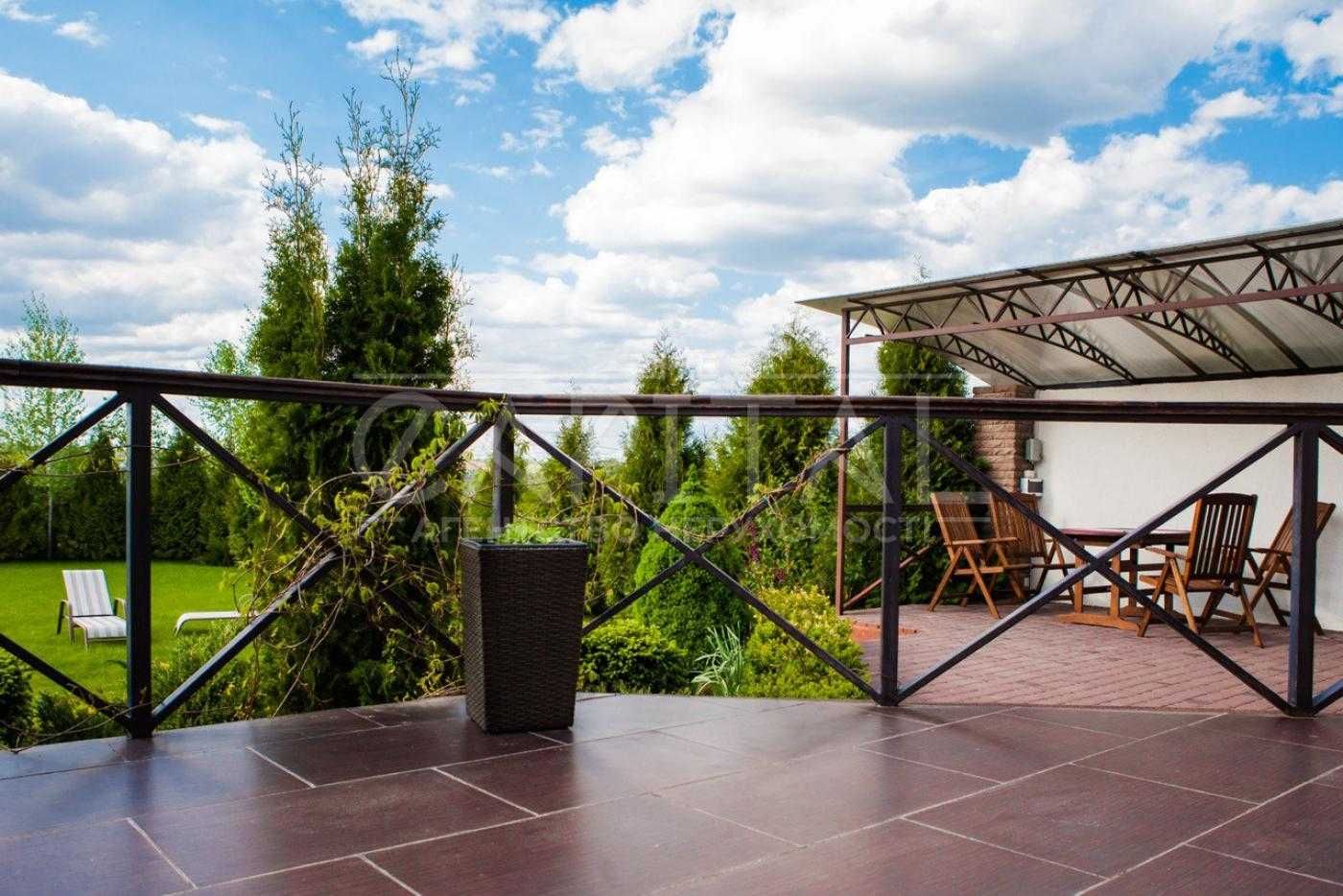 Продаж будинку в селі Бобриця 190м2, Київ - 13км
