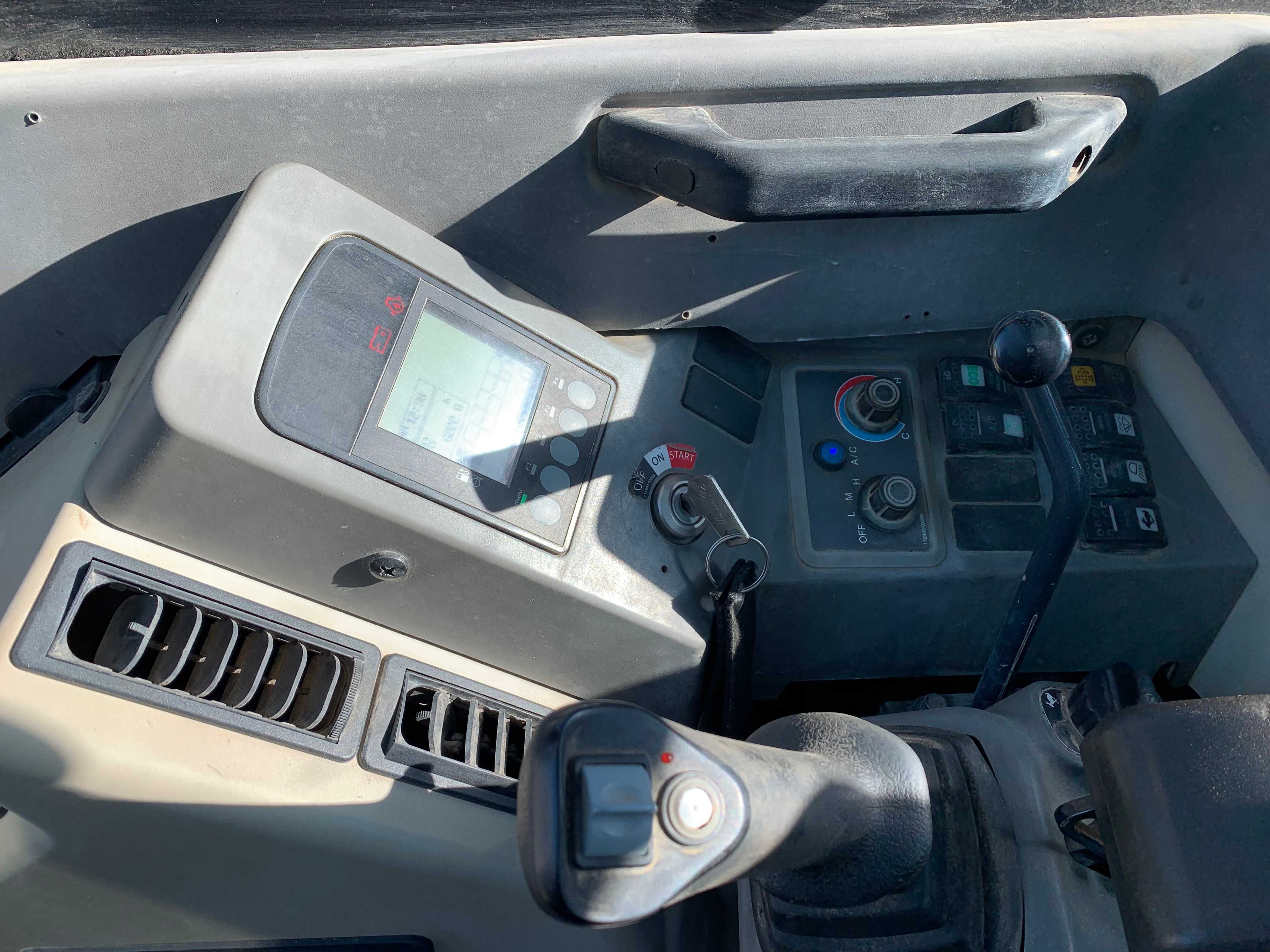 Yanmar VIO 80 rok 2015 przebieg 6222 mtg 2 łyżki koparka 8 ton 139 000