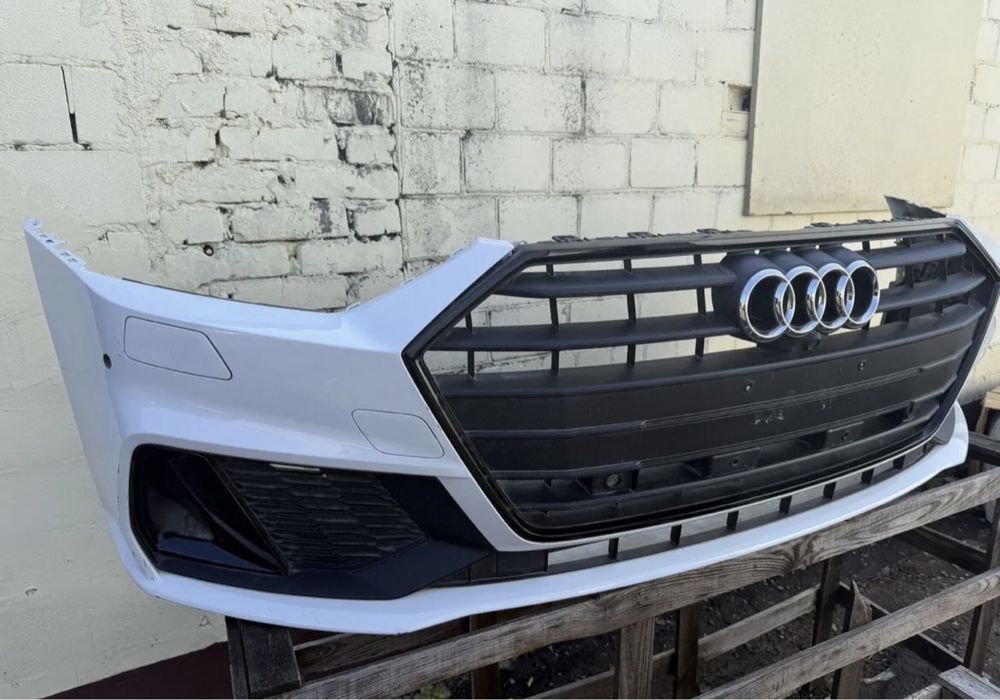 Передній передний бампер Audi A7 4k8 s line