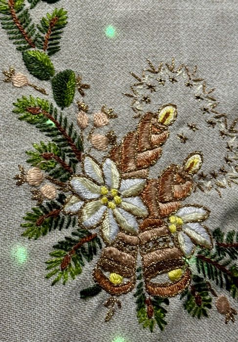 Bardzo efektowny i oryginalny obrus dekoracyjny – na Świąteczny Stół;