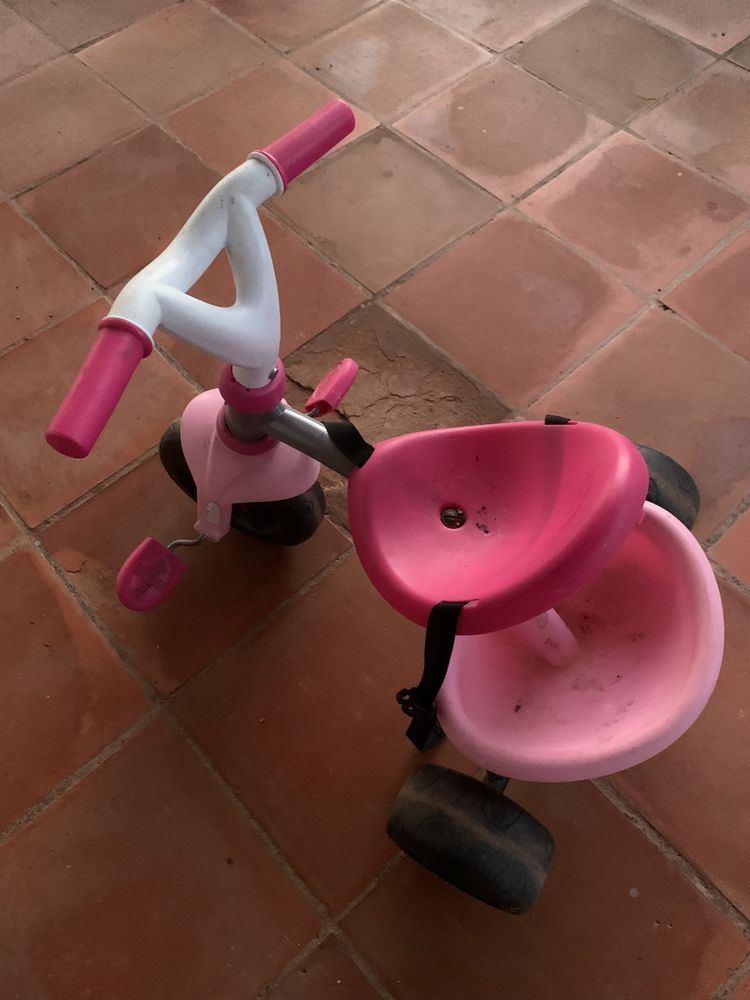 Vendo triciclo usado mas em bom estado