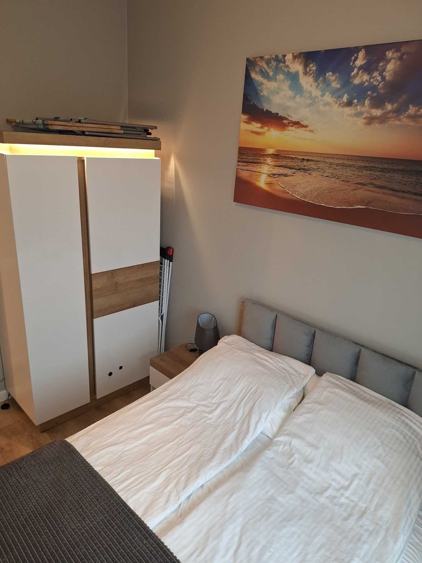 Dwupokojowy apartament z tarasem 100 metrów od morza   darmowy parking