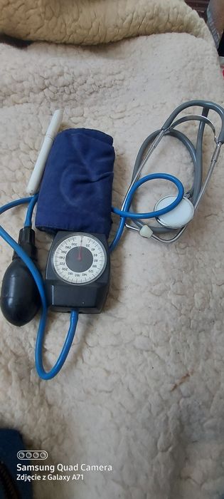 Ciśnieniomierz i stetoskop