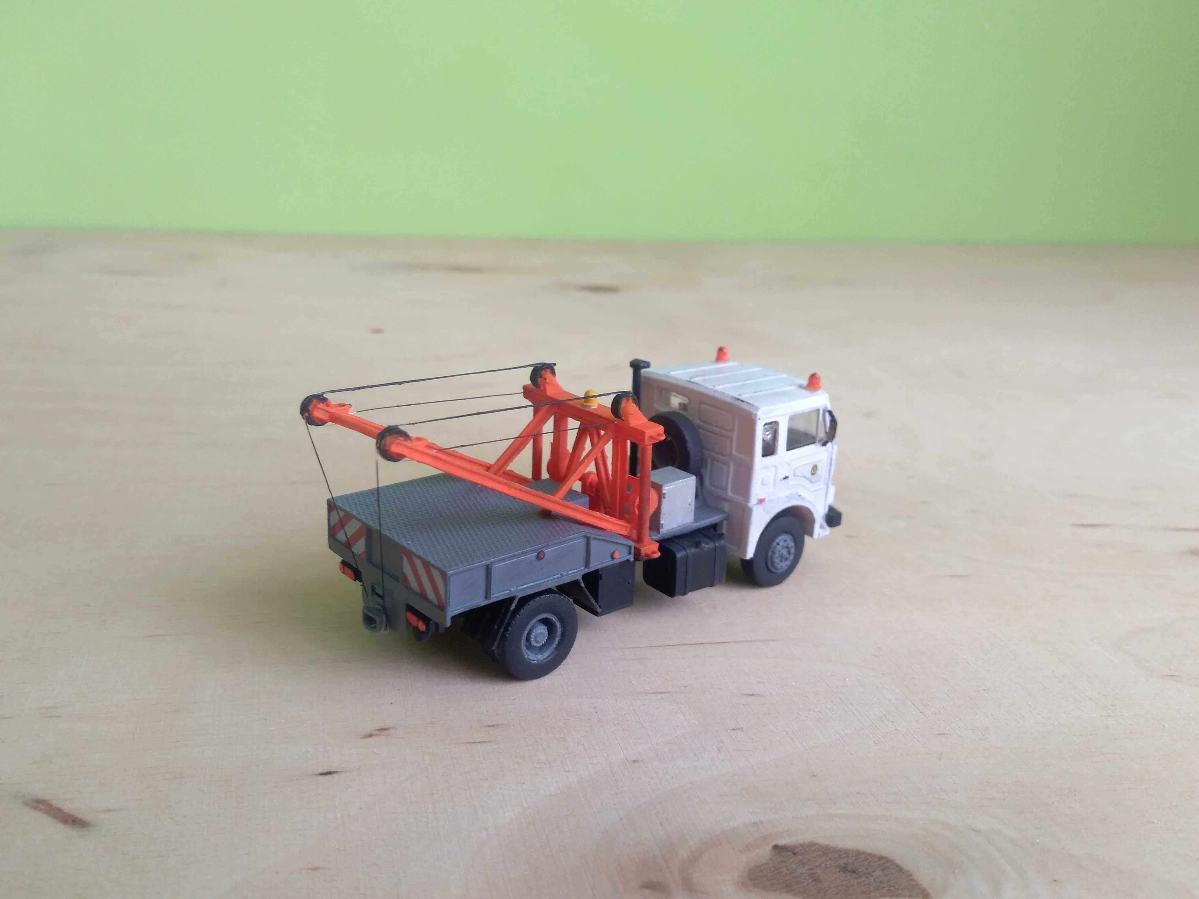 Jelcz 325 holownik PKS skala H0 1:87