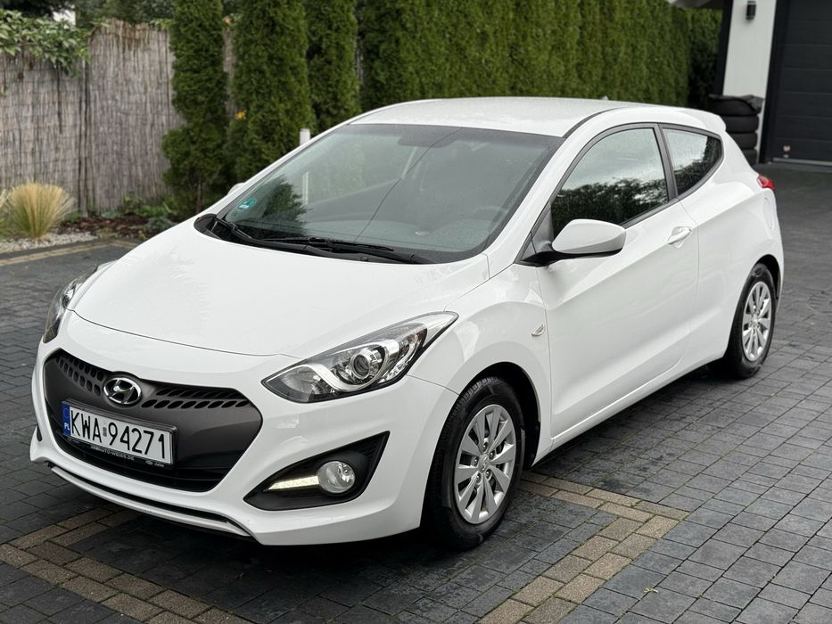 Hyundai i30 Lift 1.4 Benz. 101 KM Ledy,Klima Zadbany !!
