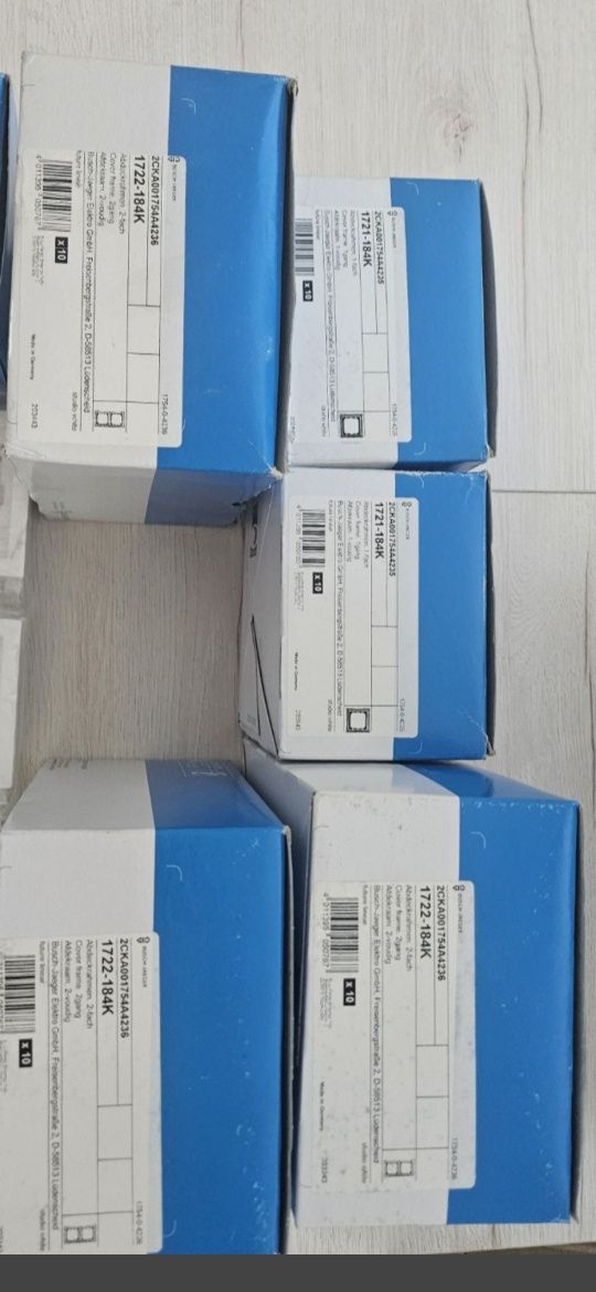 firmy Schuko Jaeger gniazdka i ramki za całość 689 zł