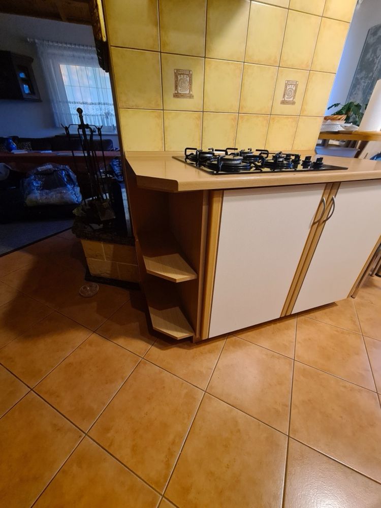 Sprzedam meble kuchenne w bardzo dobrym stanie wraz ze sprzętem