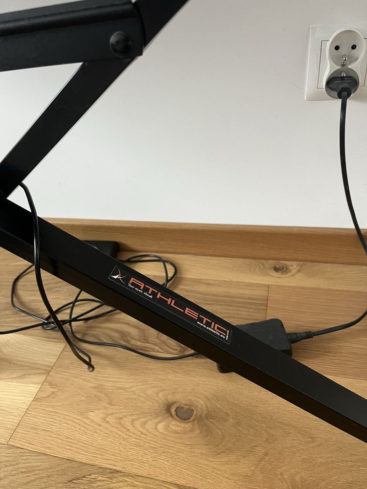 Keyboard Casio CDP-S100 ze statywem Athletic