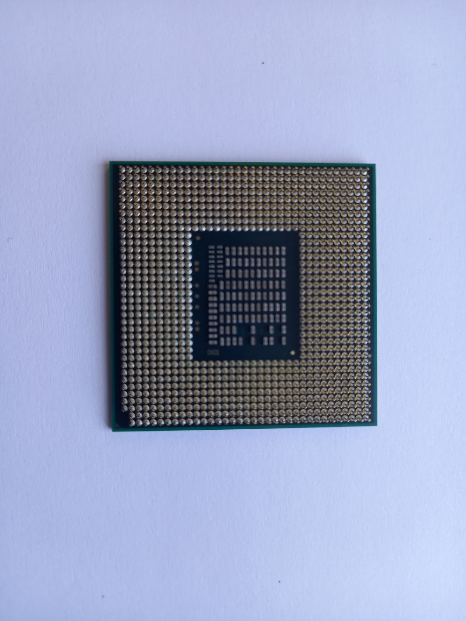 Процесор Intel core i3 2330m