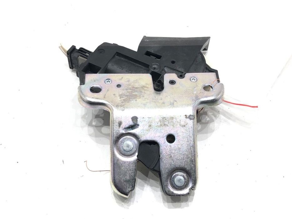 ZAMEK KLAPY TYŁ - 45.00 PLN - VW PASSAT B7 (362) 2010 - 2015 2.0 TDI 125 kW [170 KM] olej napędowy