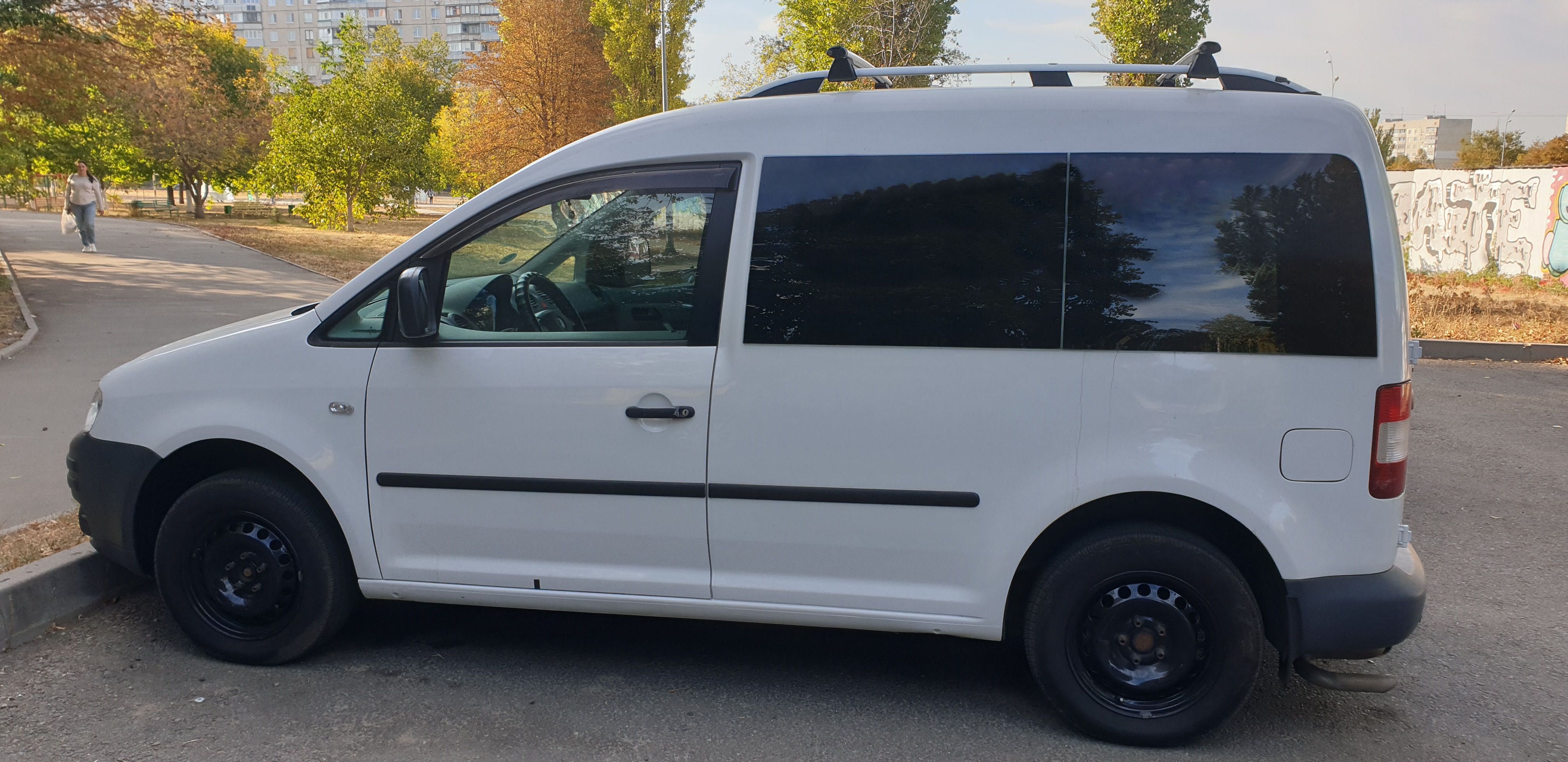 Продам VW Caddy Ecofuel в отличном состоянии
