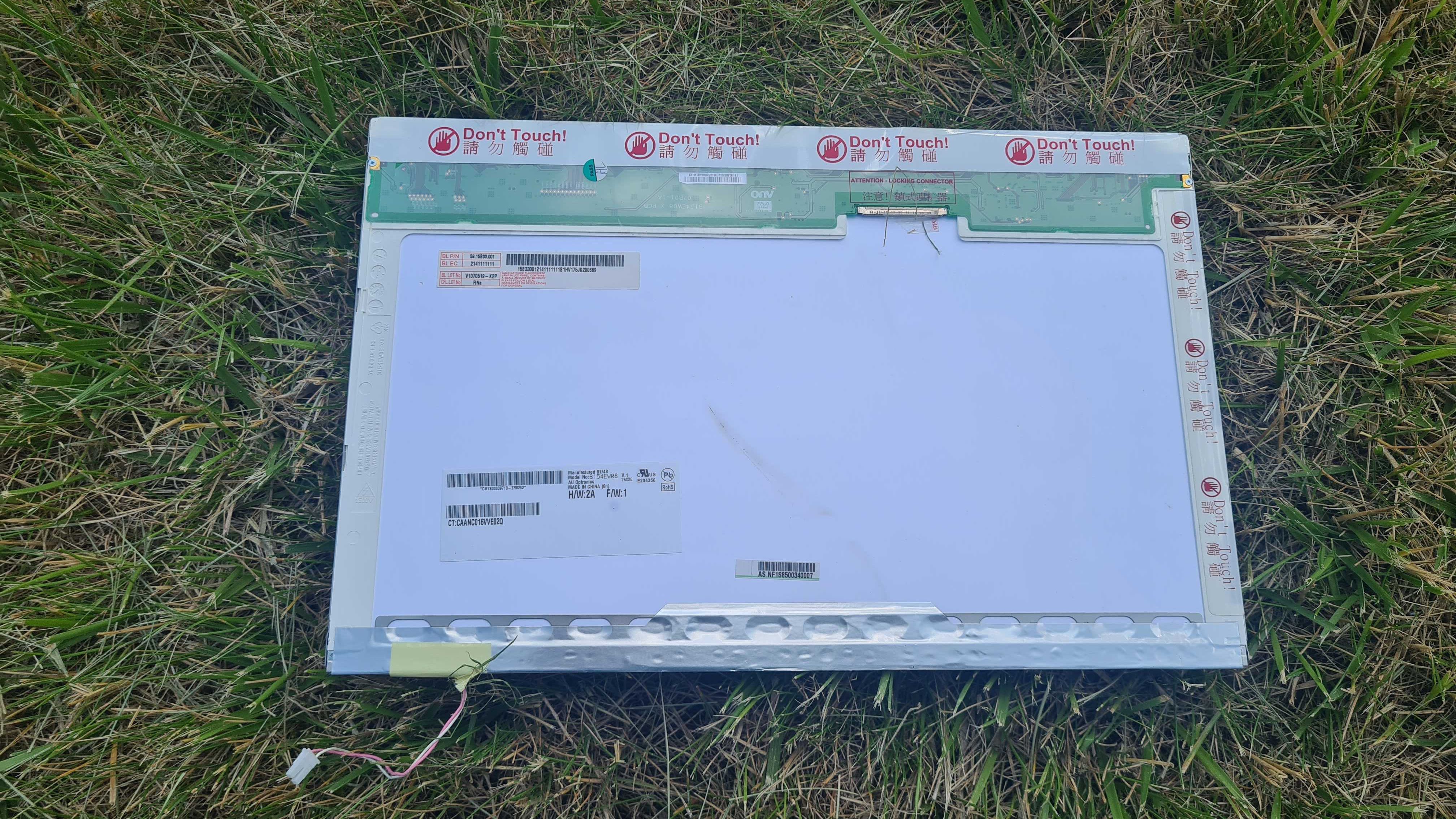 Matryca błyszcząca B154EW08