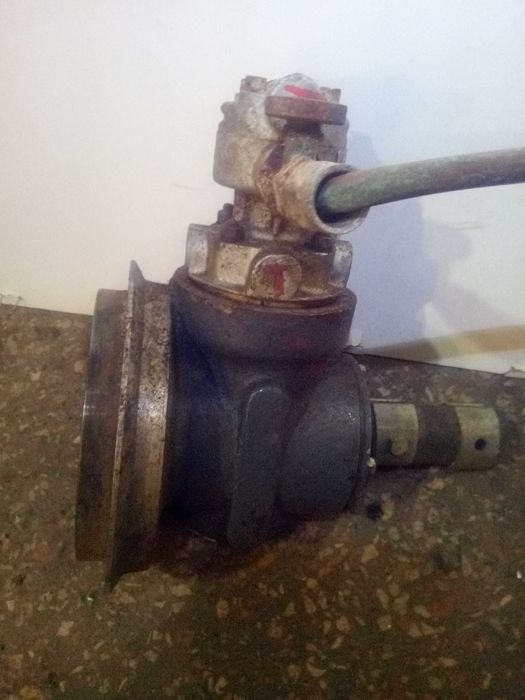 Насос топливный пнр45  бу
