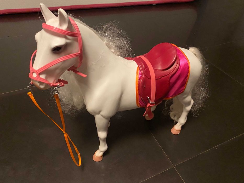 Biały Mega koń dla lalki Barbie