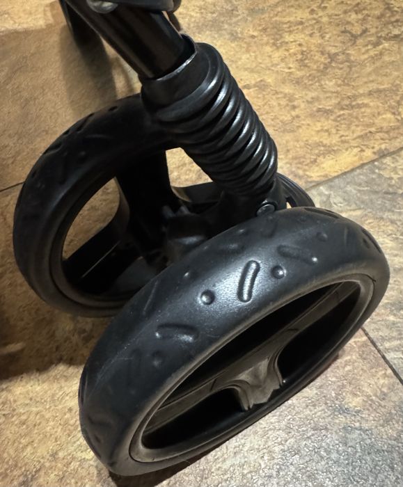 Nowy wózek spacerowy Nania Texas – super lekki i kompaktowy