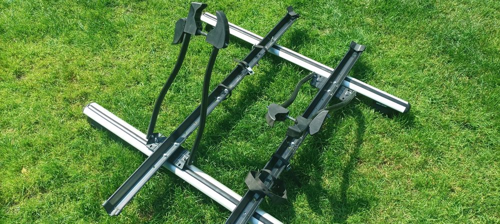 Uchwyt rowerowy na dach auta