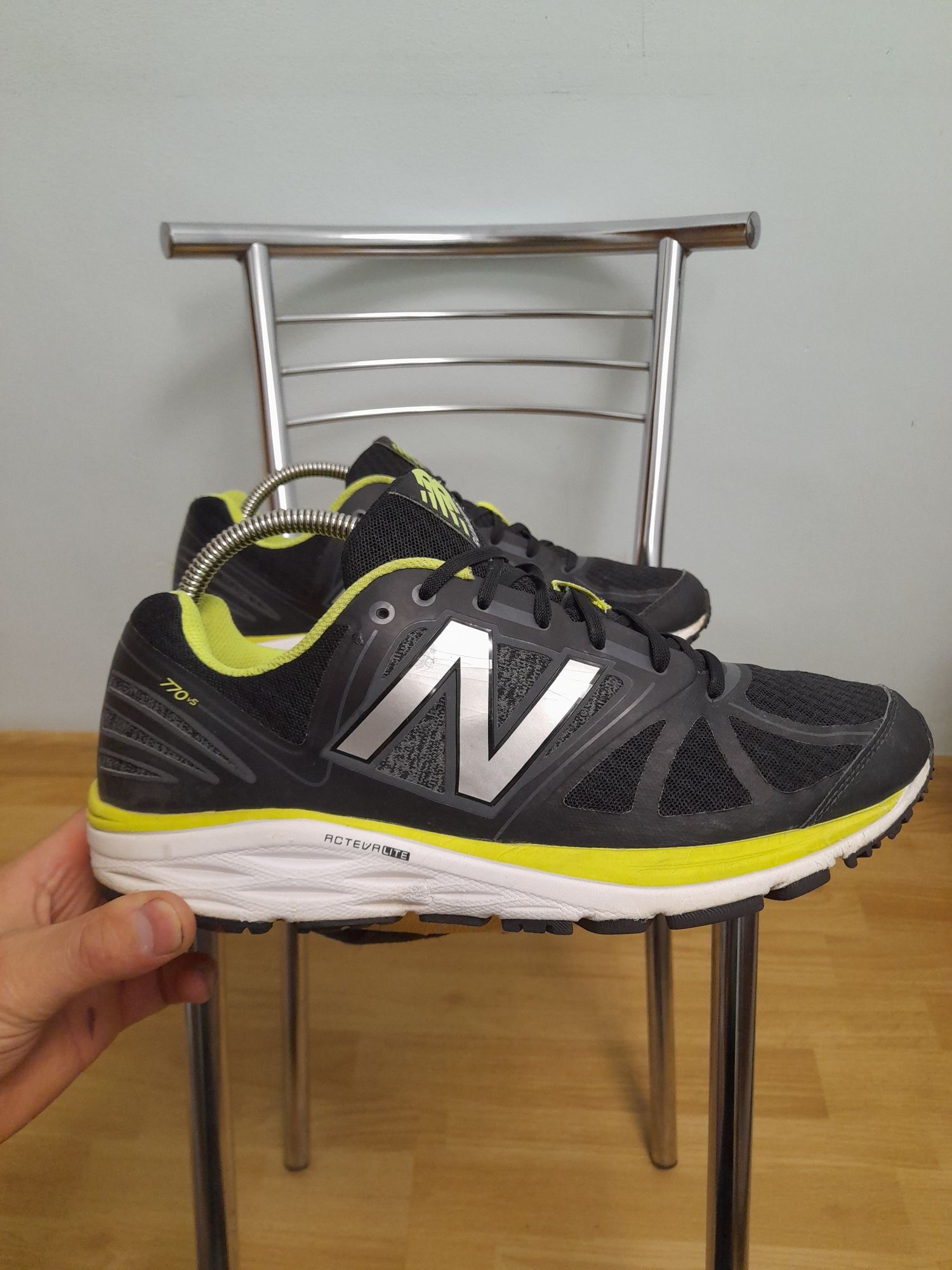 Кросівки New Balance 770 v5 розмір 44.5 довжина устілки 28 см