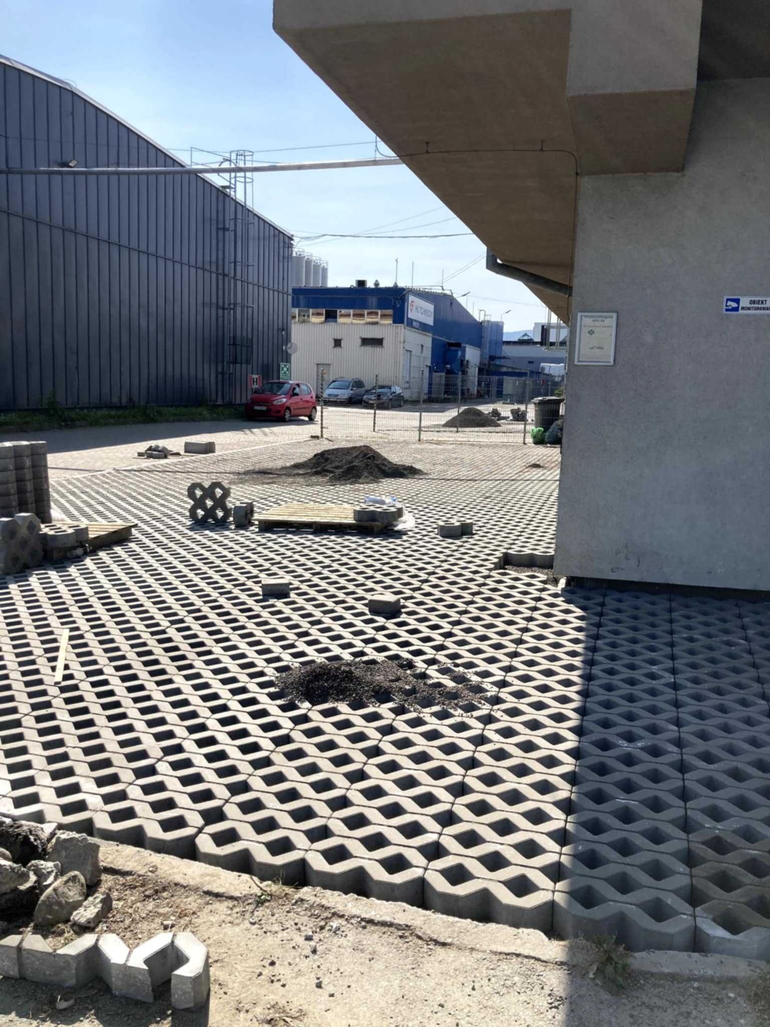 -> Usługi brukarskie - podjazdy | tarasy | parkingi | drenaż | niwelac