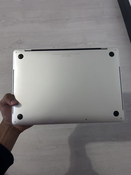 MacBook Pro touch bar 2017