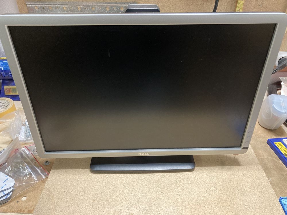 Monitor Dell p2213t