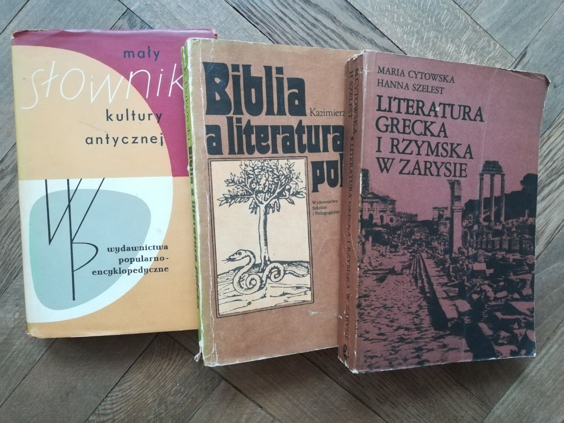 zestaw książek nt. wiedzy antycznej i literackiej